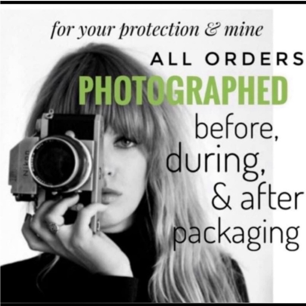 Thirty-One Soft Wallet Circle Dots Pattern - Picture 9 of 9